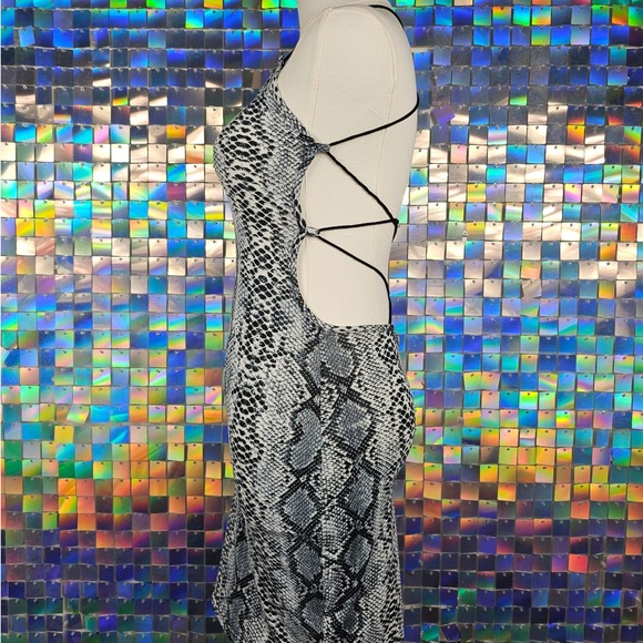 Snake Print Bodycon Mini Dress Spaghetti Straps Backless Cutout - Picture 5 of 7
